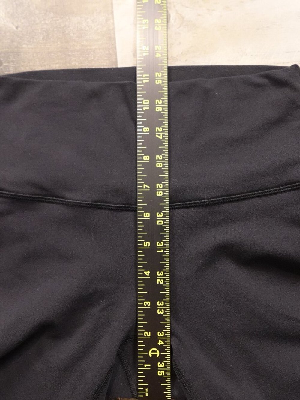 Lululemon High Rise Crop Leggings Women's Size 4‎ Black 25.5" Yoga Active - Picture 4 of 13